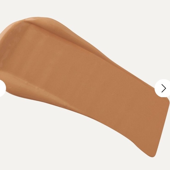 Charlotte Tilbury Magic foundation fond de feint - Picture 4 of 11